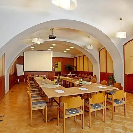 Hotel-restaurant Minichmayr 4*