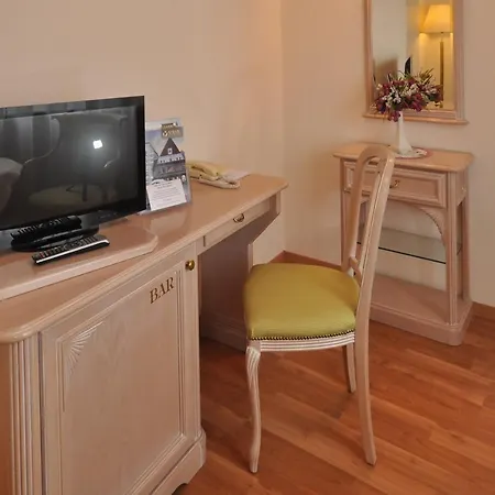 Hotel-restaurant Minichmayr 4* シュタイアー